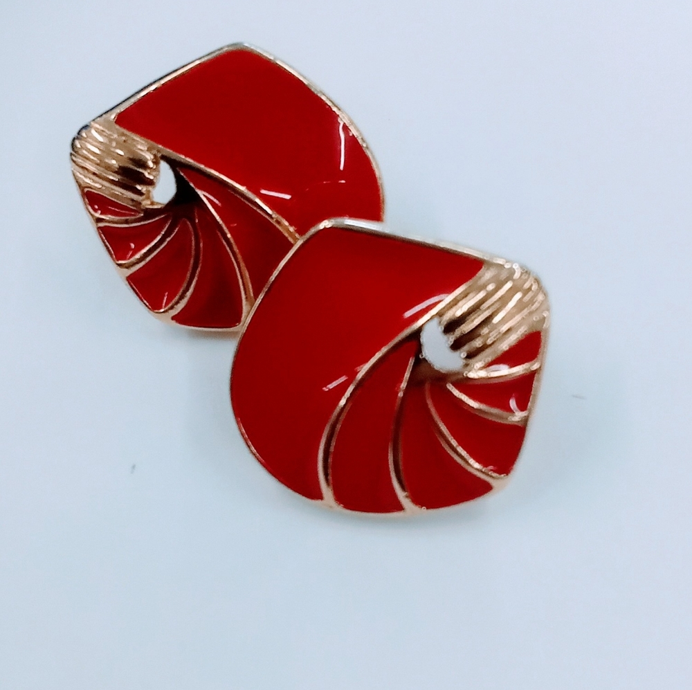Vintage TRIFARI red enamel earrings Pierced Signed
